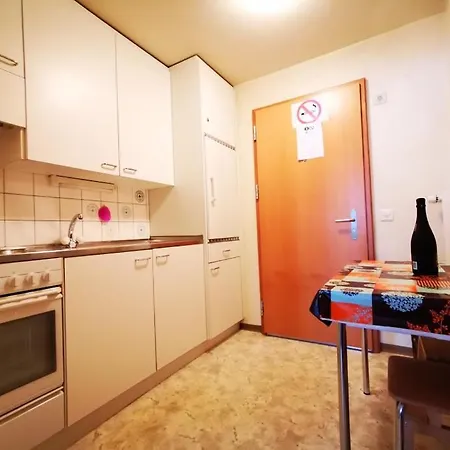 Haus Quelle شقة *