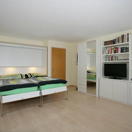 Haus Quelle شقة *