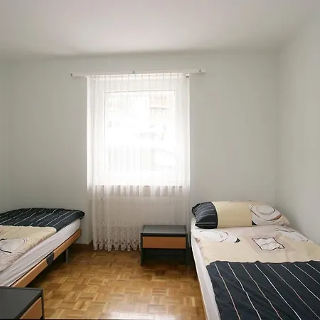 Apartment Haus Quelle *